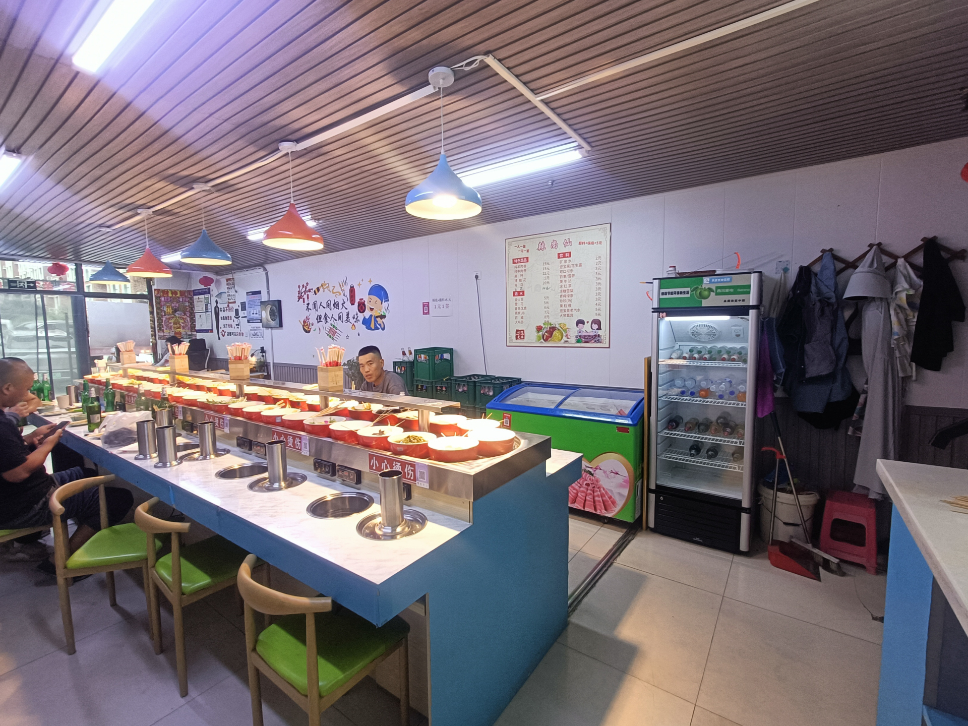 长新街 旋转小火锅出兑 餐馆快餐店出兑