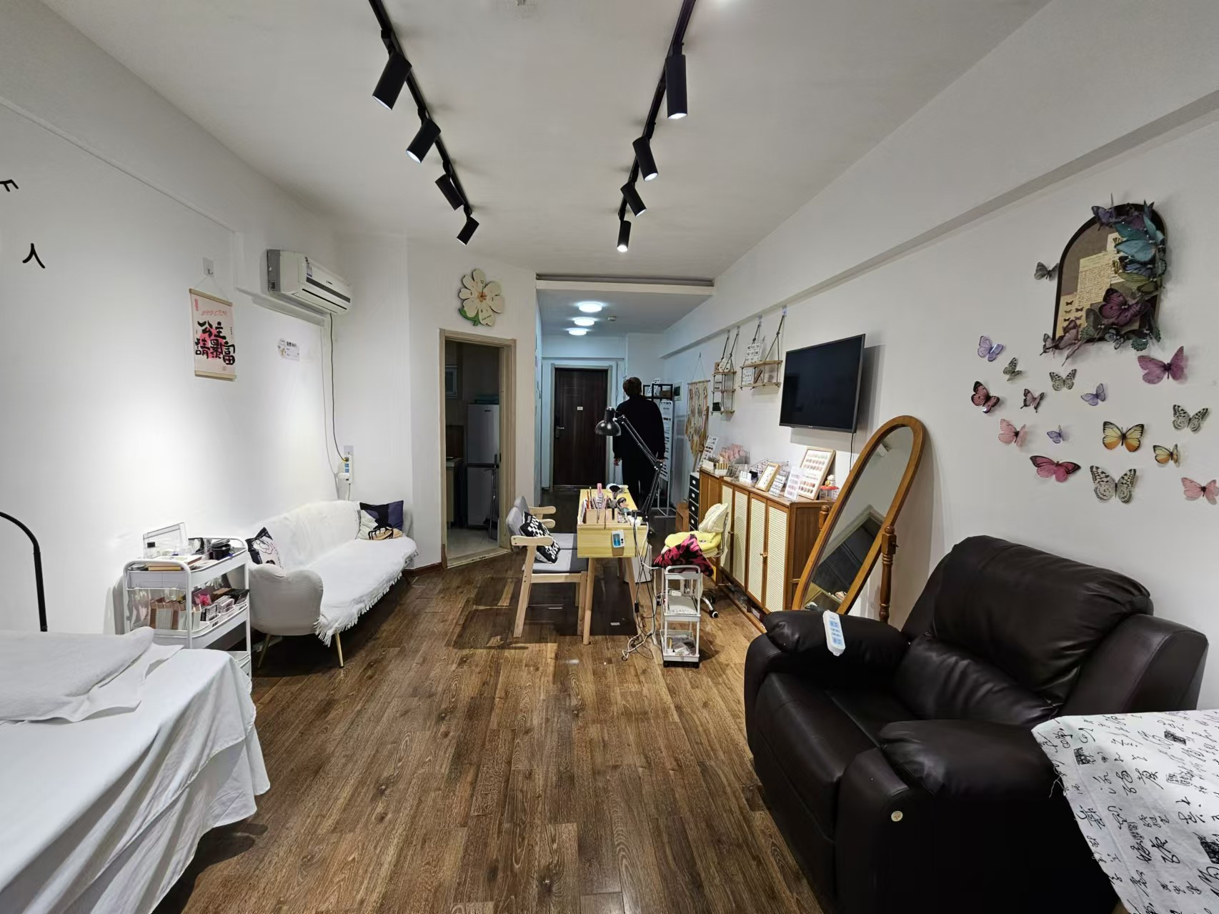 美甲店出兑 美甲工作室出兑