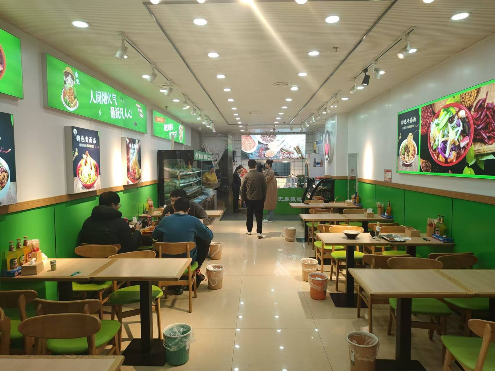 净月区万科城2期品牌加盟麻辣烫快餐店出兑