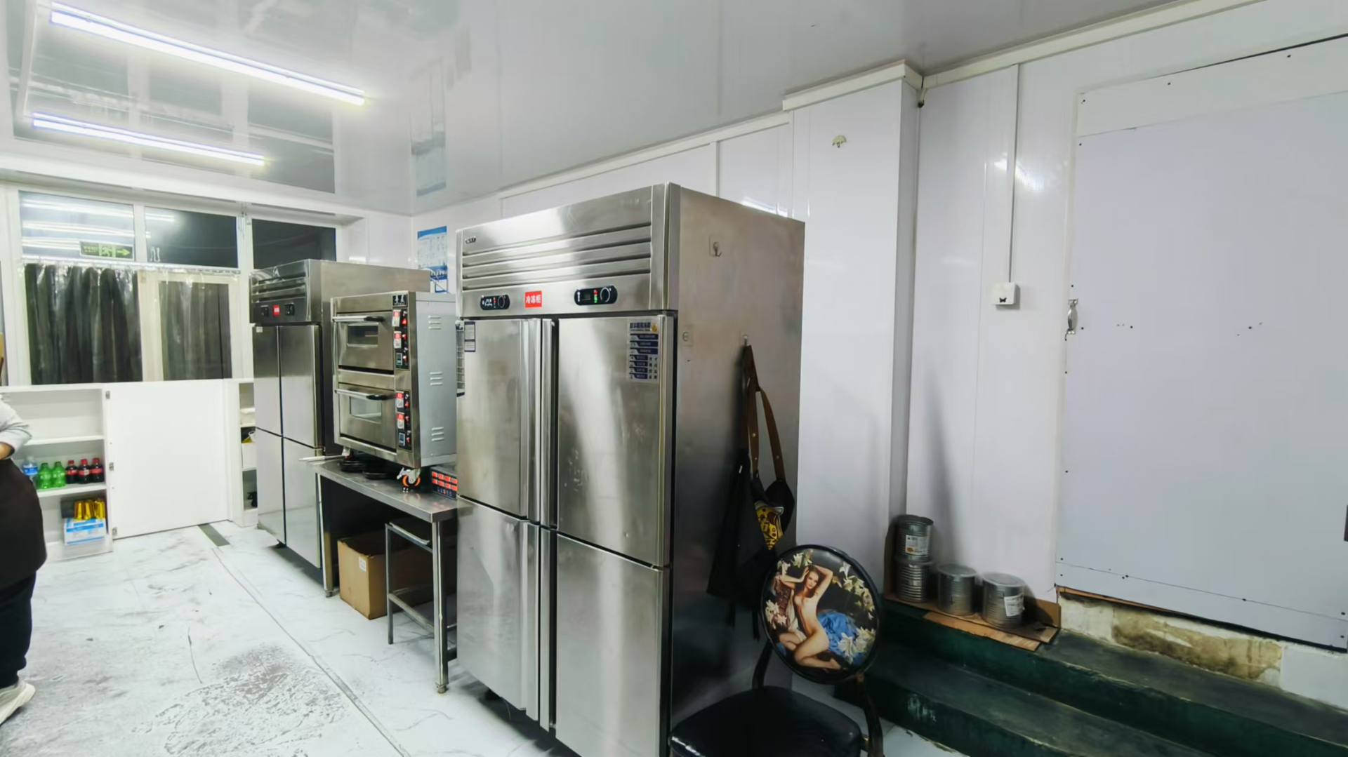 绿园区万福街披萨店出兑
