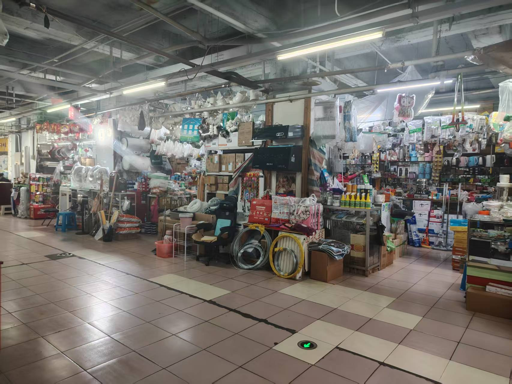 南关区平阳综合商城五金日杂水暖店出兑