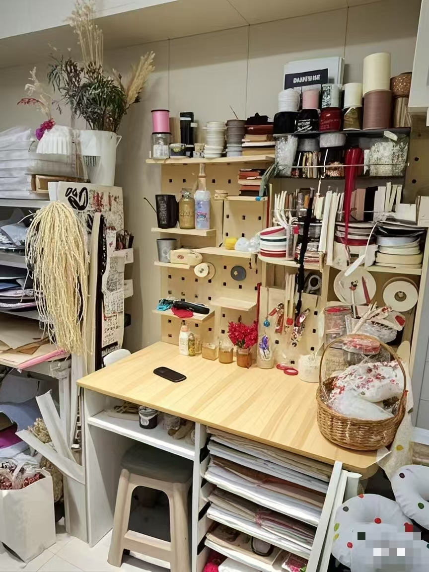 鲜花礼品店出兑转让，花店出兑，学校围绕，培训机构，单位，医院房费低