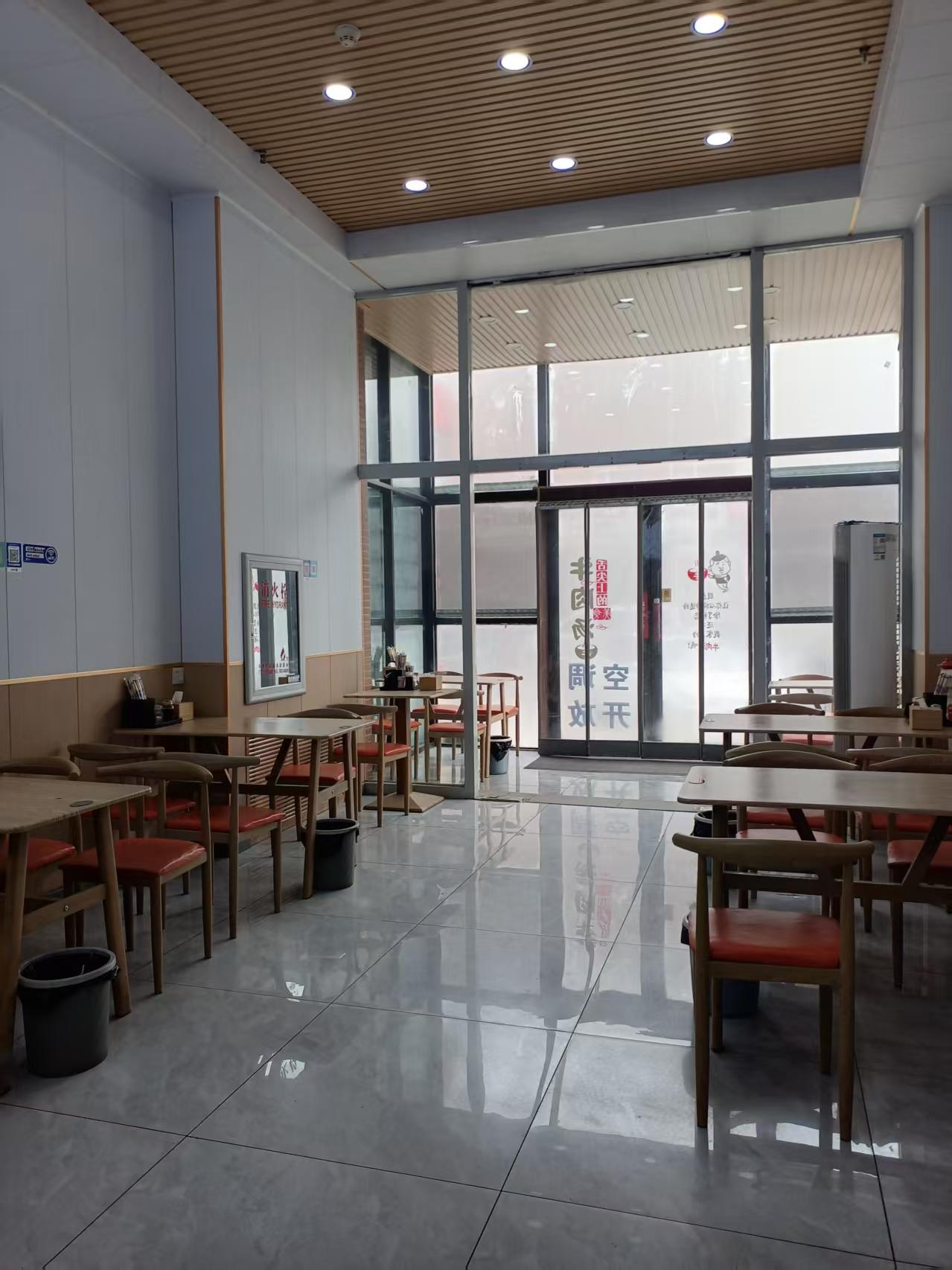 新光复路市场3馆南门餐饮店出兑