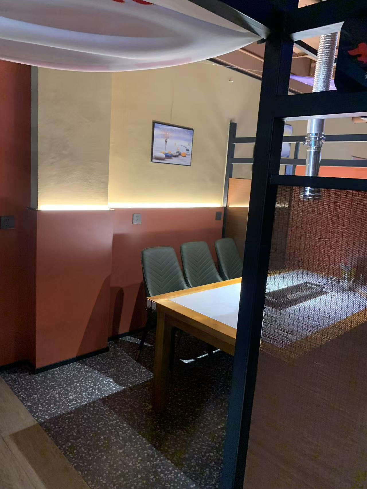 高新区全新装修烧烤店出兑 餐饮店出兑
