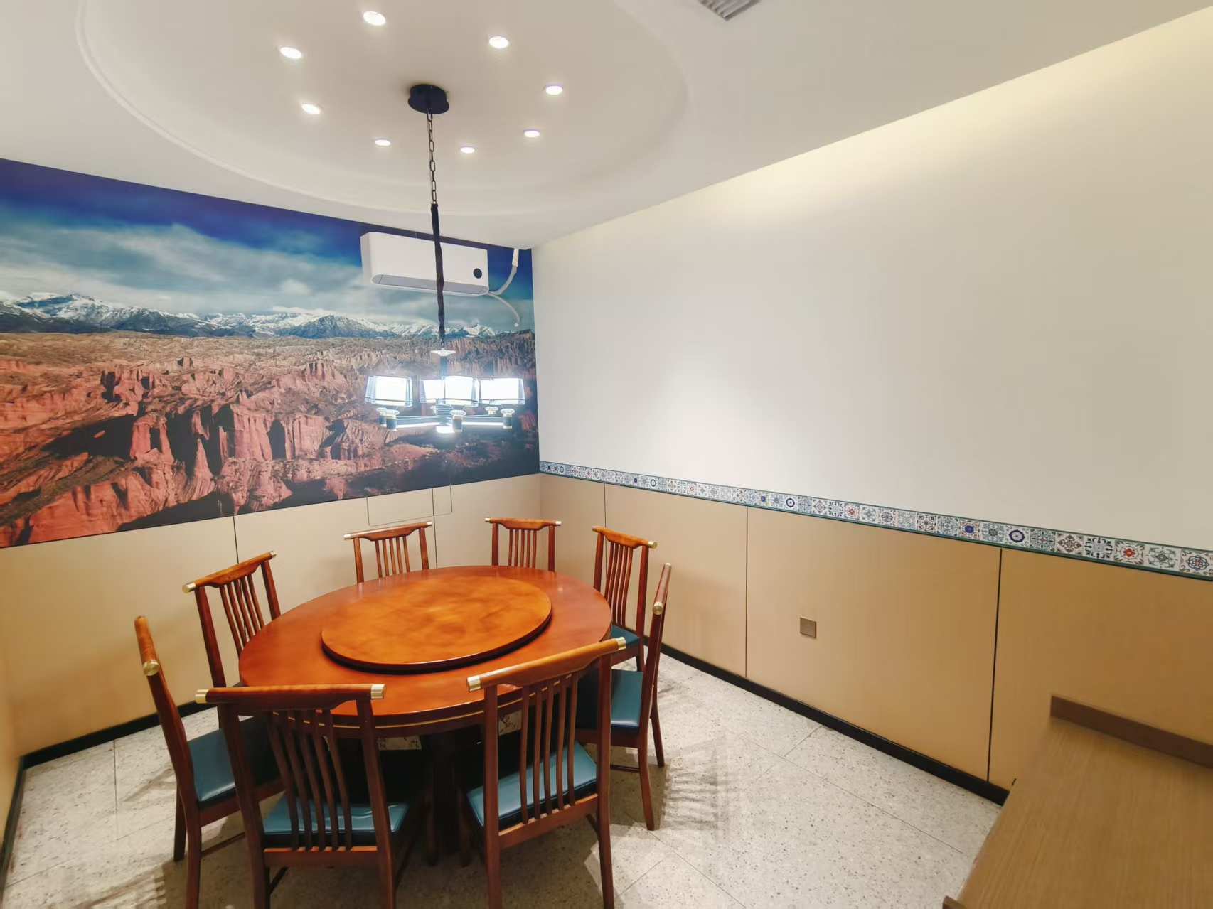 二道广德街烧烤店出兑转让 新疆烧烤饭店出兑 餐饮一条街