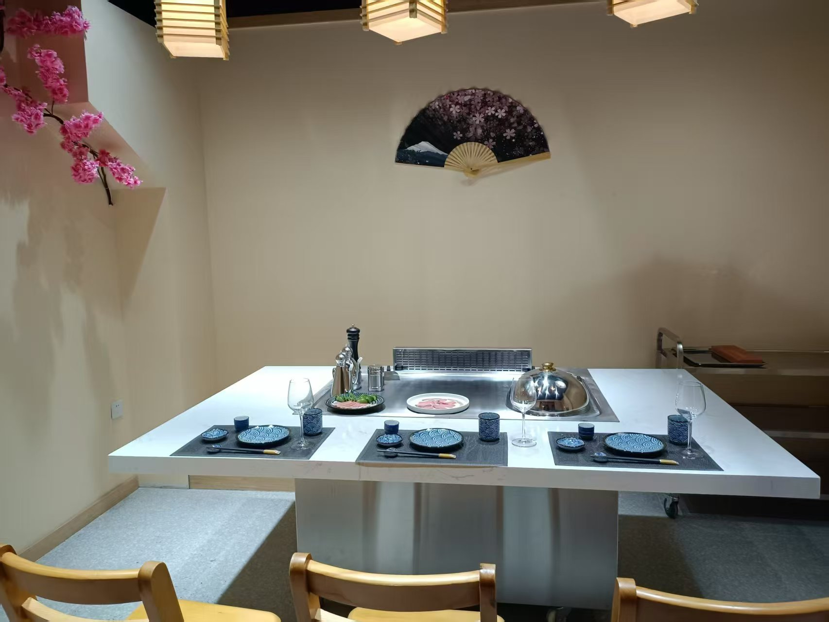 经营多年日料铁板烧餐饮店出兑 可加项改项