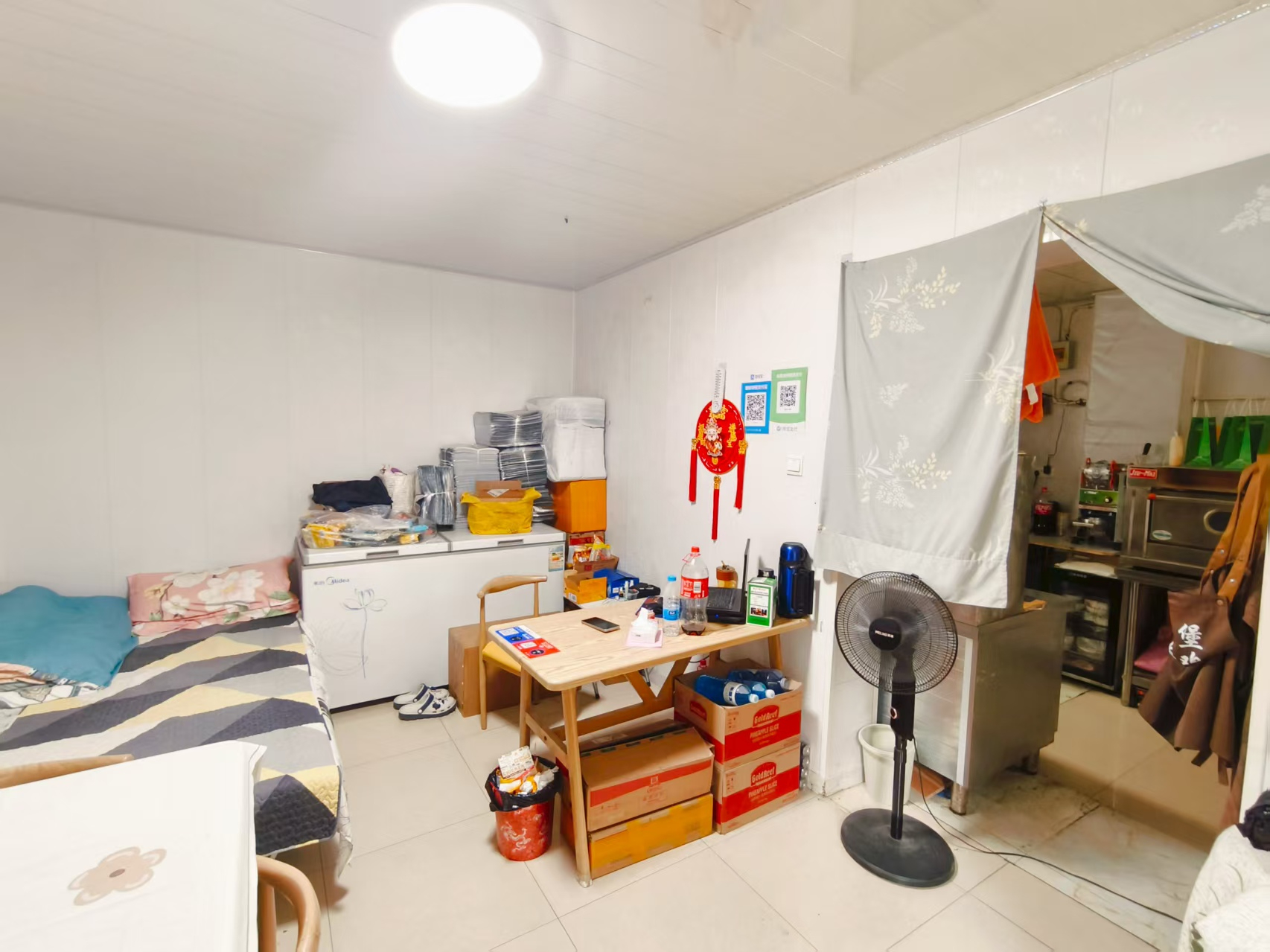 汽六对面房费低 可加项可改项 快餐店出兑转让汉堡披萨店转让