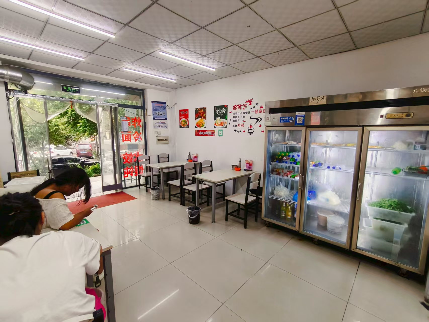 绿园区麻辣烫快餐店出兑 餐饮店出兑