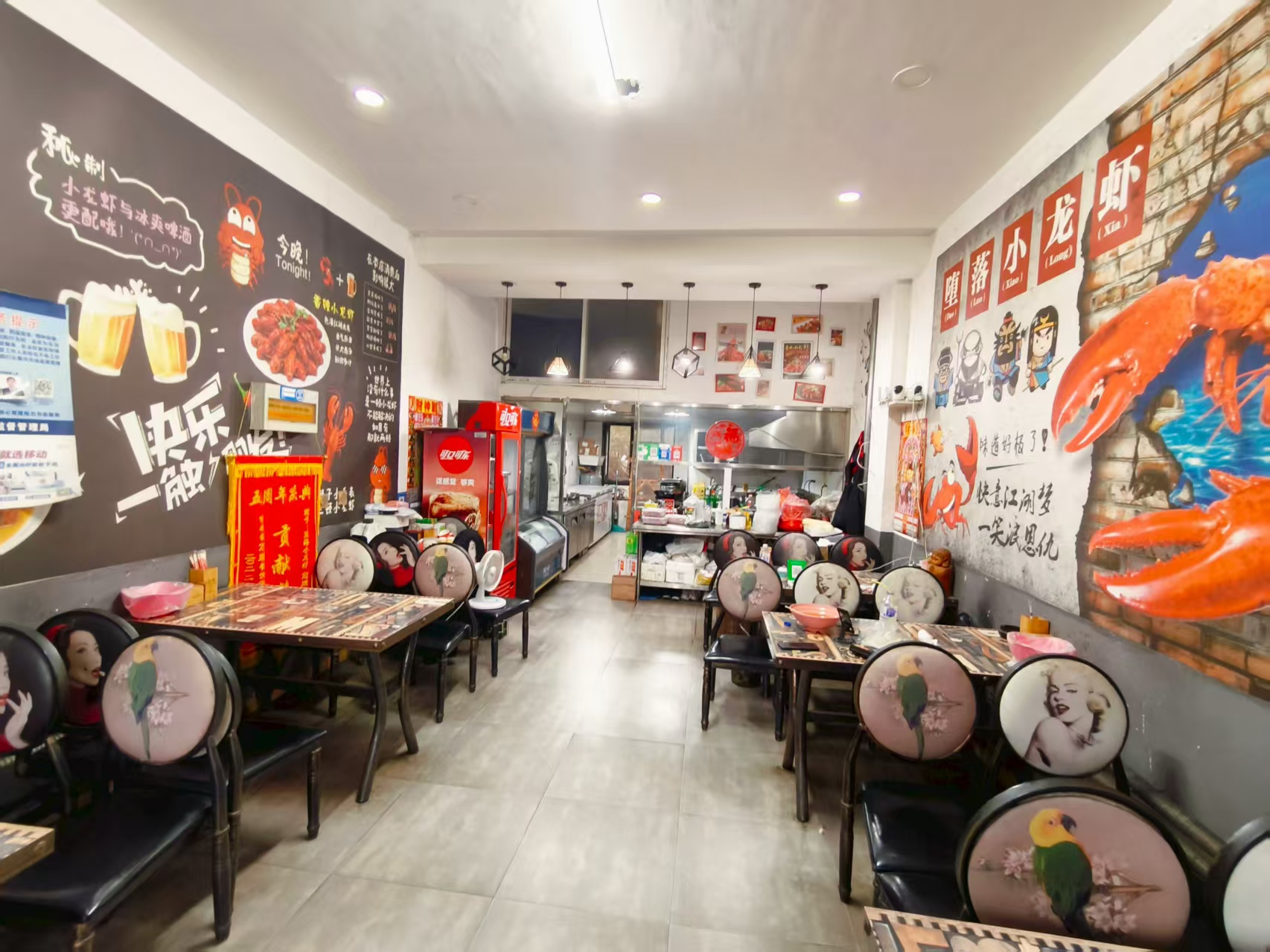 恒大御峰小区，加盟小龙虾店出兑转让，快餐店出兑转让